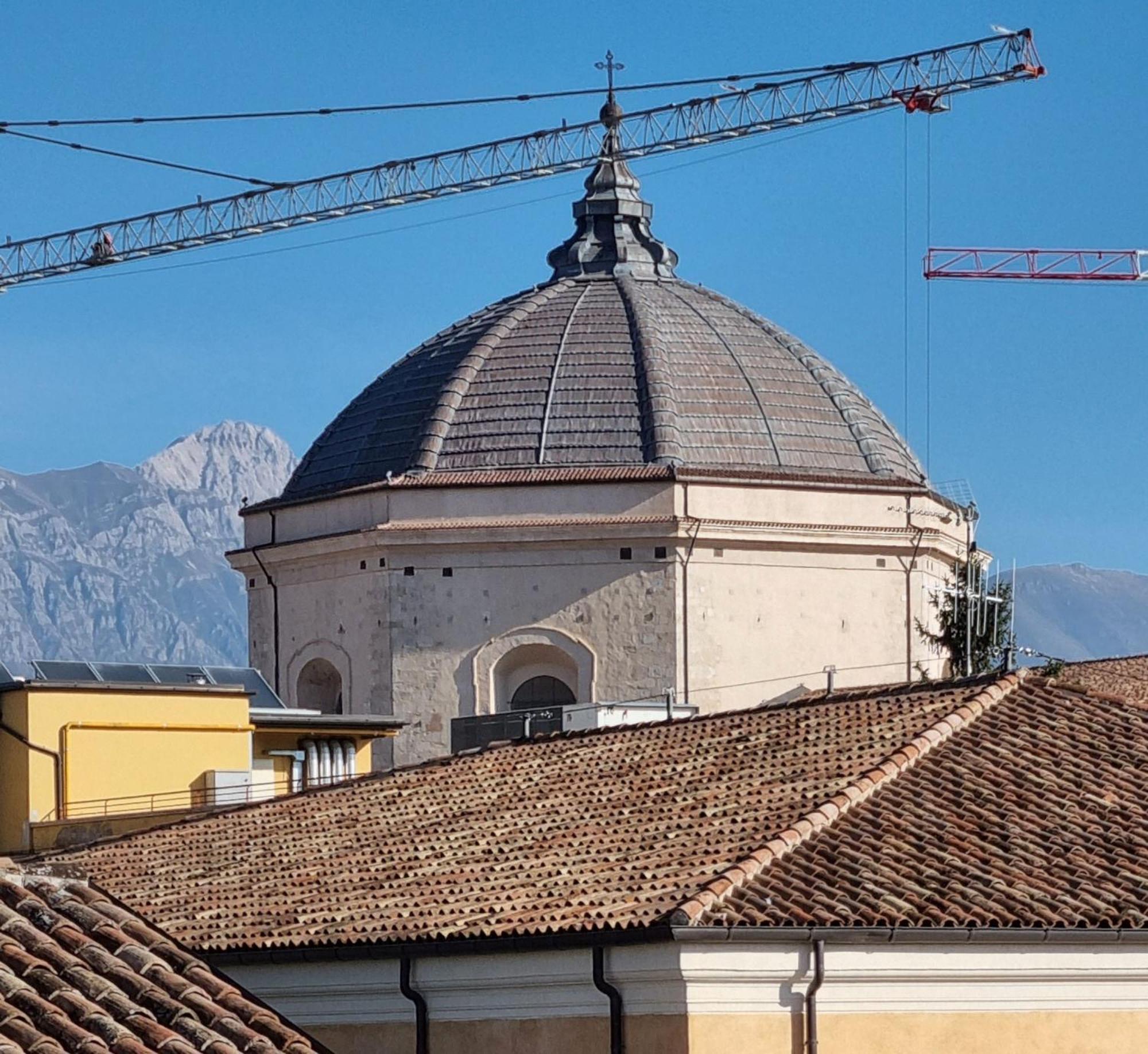 ラクイラAntica Dimora San Crisante - Centro Storicoアパートメント エクステリア 写真